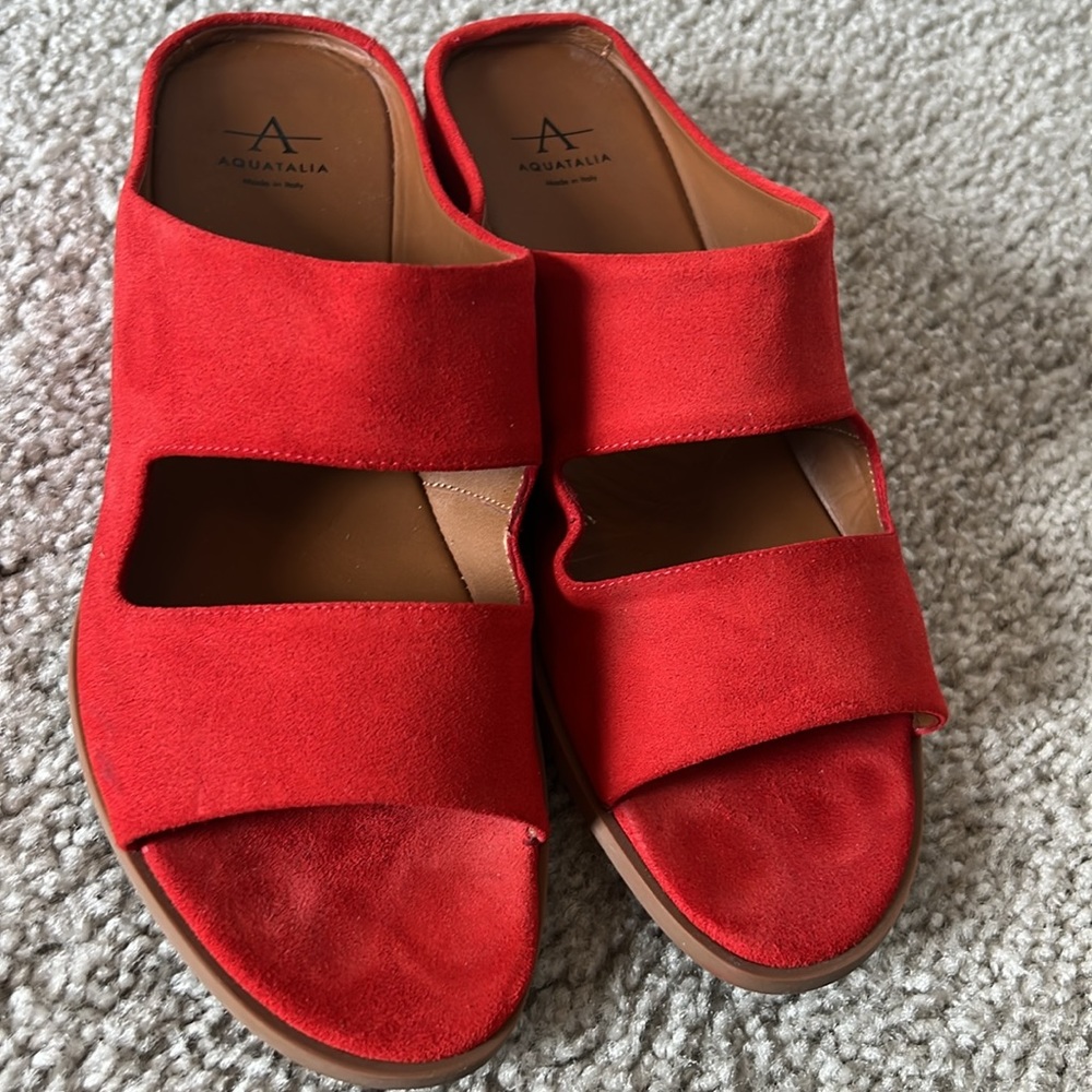 Aquatalia red suede 2 band sandals- size 8.5